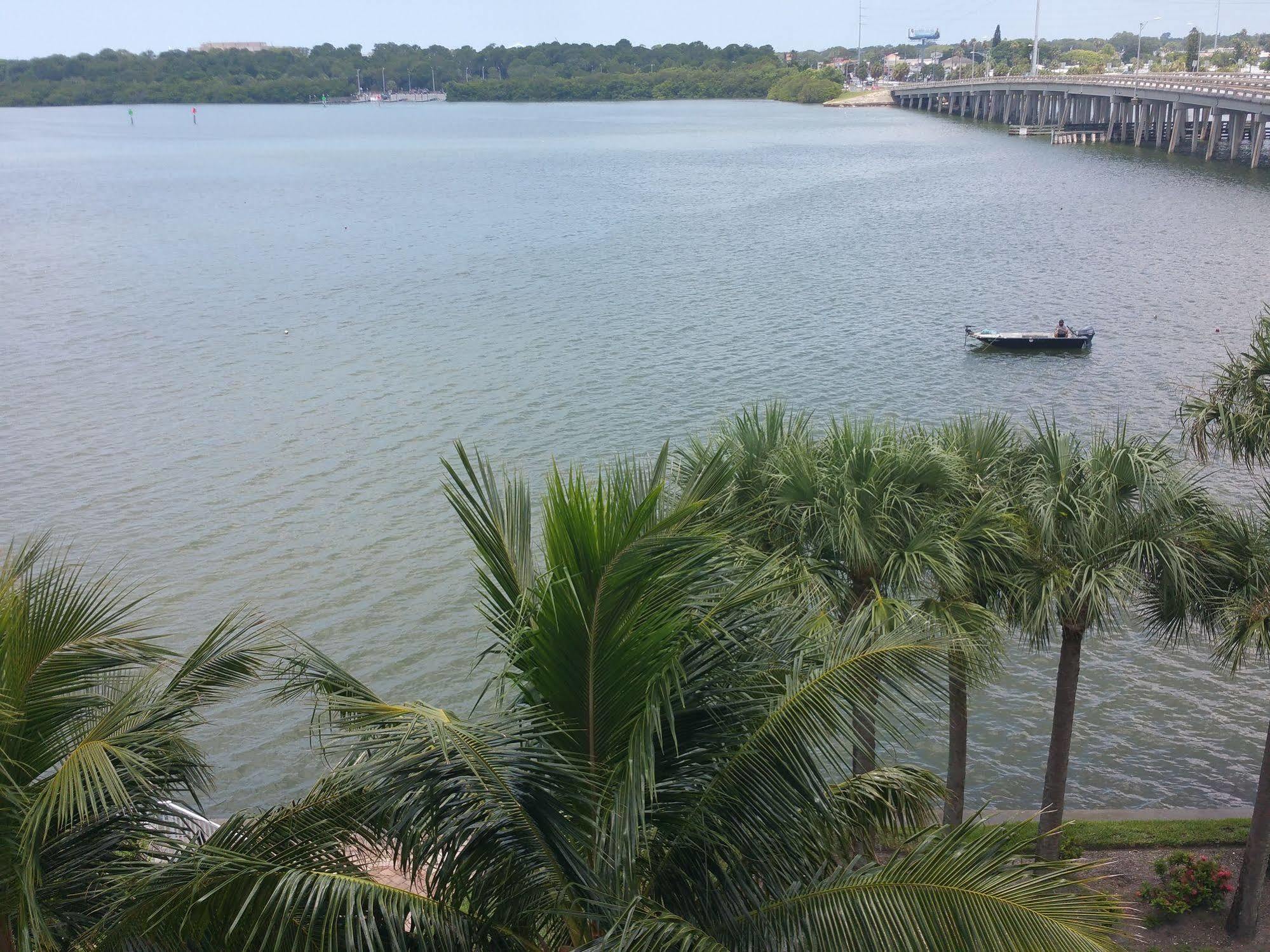 Boca Ciega Resort By Travel Resort Services Sankt Petersburg Exterior foto